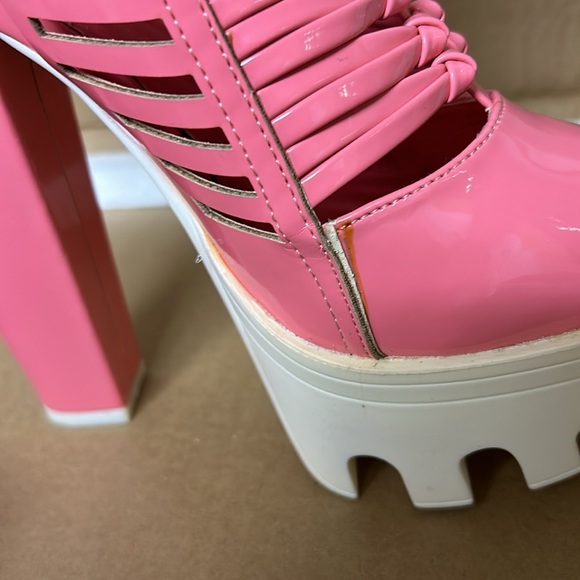 ‼️Damaged‼️ FRH Platform Lug Heels - Size 6.5 - Picture 10 of 14